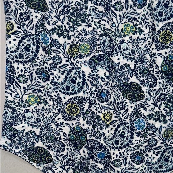 Ann Taylor Blue and White Linen Blend Blouse with Floral Design - Picture 9 of 13